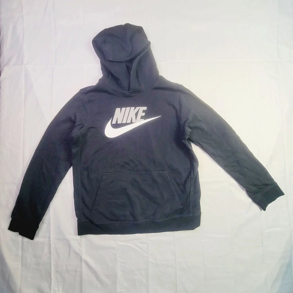 Nike Boys Sportswear Pullover Hoodie Size XL Black Fleece Logo Swoosh B7